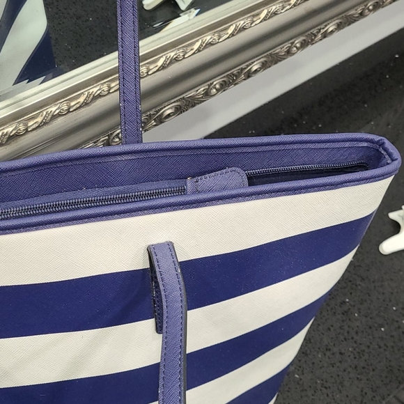 Large beach bag tote

ALDO - Picture 3 of 8